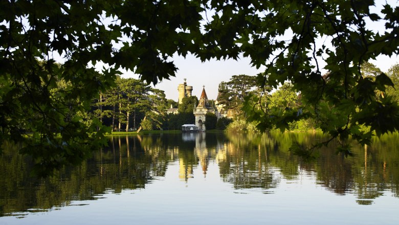 Aussicht auf die Franzensburg, © Natur im Garten/Alexander Haiden