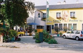 Gasthof mit südseitigem Gastgarten, © Ludwig Schneider