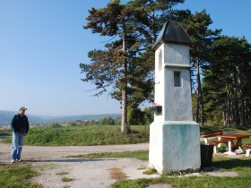 Am Frauenthalkreuz, © Wienerwald