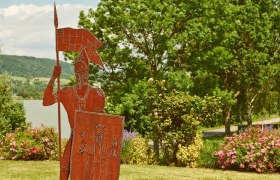 Nibelungenfigur an der Donaulände Pöchlarn, © Donau NÖ Tourismus/Klaus Engelmayer