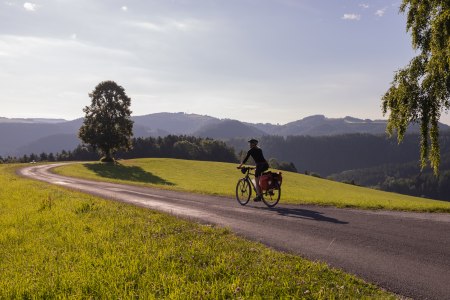 Gravelbiking vo Viedenských Alpách, © Jiří Dužár