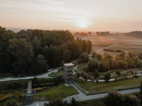 Drohnenaufnahme Aussichtsturm Naarn im Machland, © WGD Donau Oberösterreich Tourismus GmbH